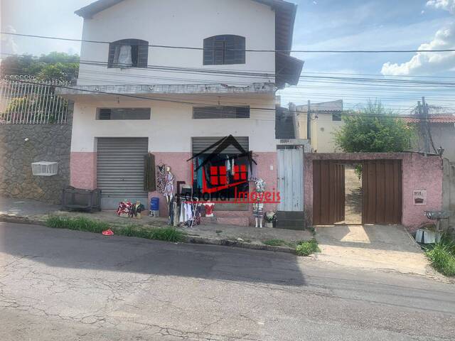 Casa para Venda em Belo Horizonte - 1